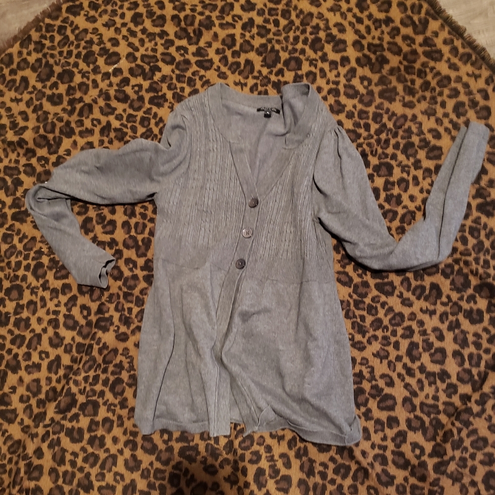 Grey Button Women's Sweater.   Size M.
